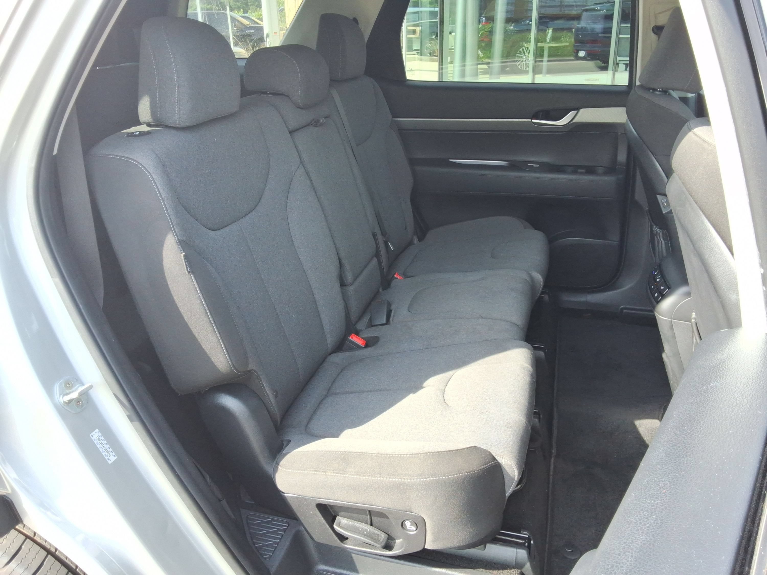 Used 2023 Hyundai Palisade SE AWD/4WD image 33