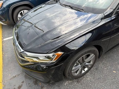 Used 2023 Volkswagen Jetta SE FWD image 12