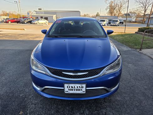 Used 2015 Chrysler 200 Limited image 3