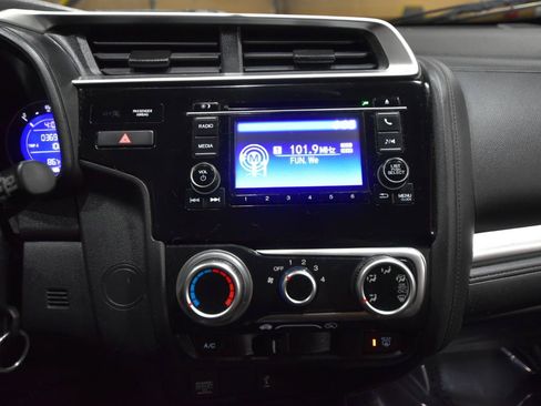 Used 2019 Honda Fit LX image 17