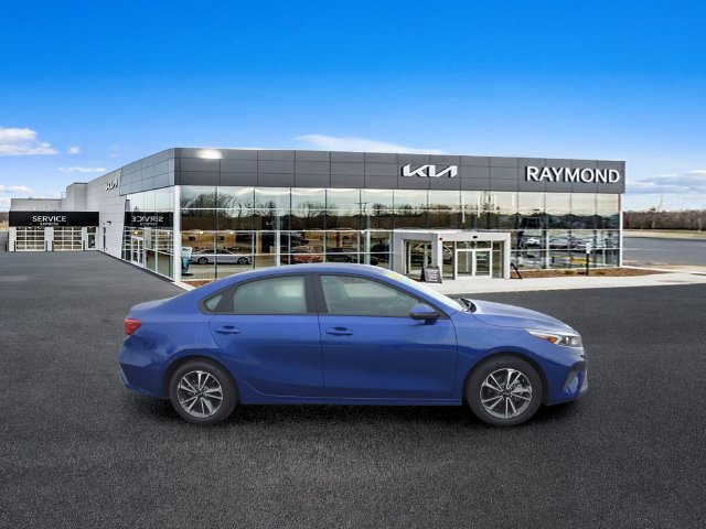 Certified 2024 Kia Forte LXS w/ LXS Technology Package FWD image 2
