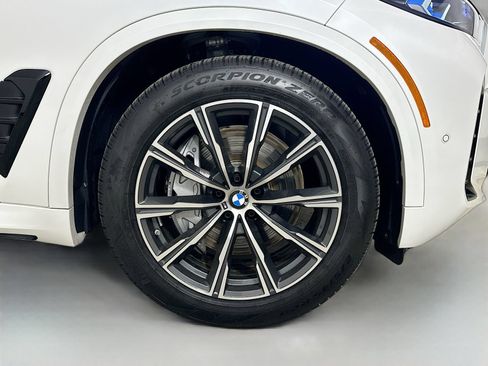 New 2026 BMW X5 xDrive50e w/ M Sport Package AWD/4WD image 10