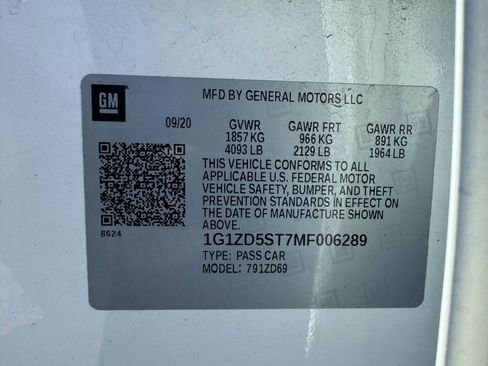 Used 2021 Chevrolet Malibu LT image 36