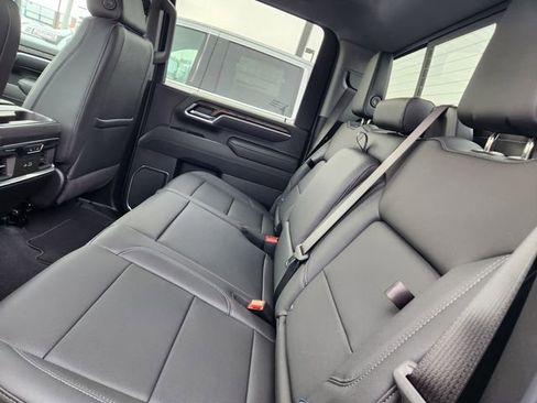 New 2026 GMC Sierra 2500 SLT w/ SLT Premium Package image 8