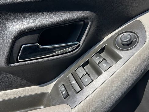 Used 2015 Chevrolet Trax LS w/ LPO, Protection Package FWD image 49