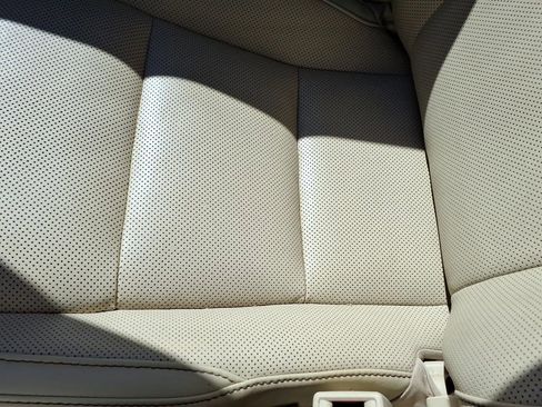 Used 2017 Toyota Highlander Limited FWD image 26