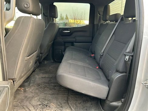 Used 2019 Chevrolet Silverado 1500 LT image 8