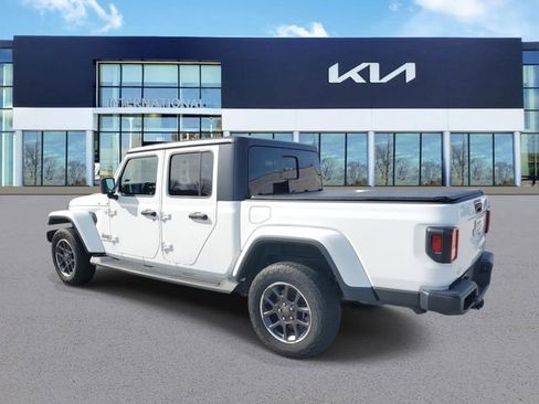 Used 2022 Jeep Gladiator Overland w/ Popular Equipment Package image 3