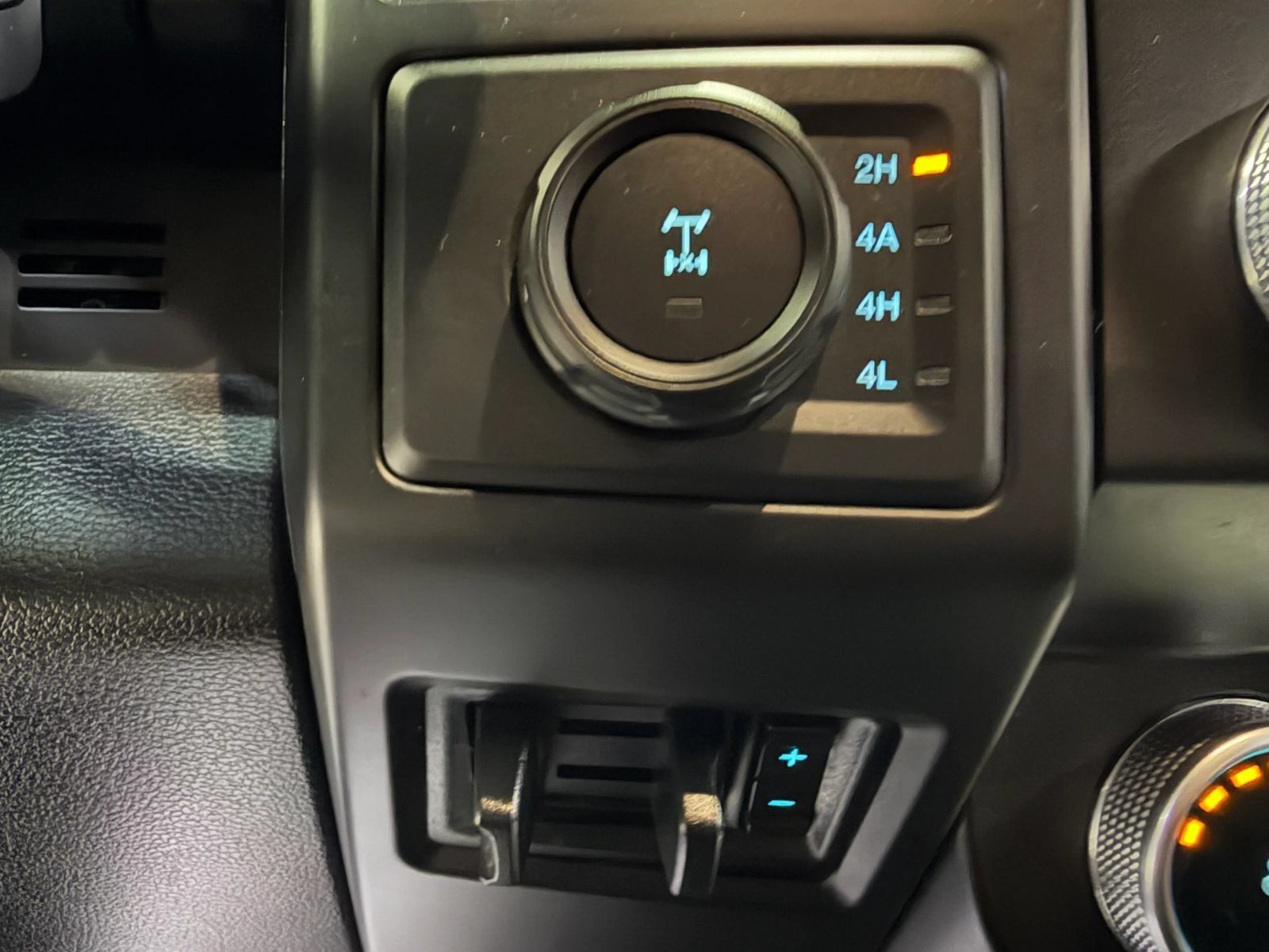 Used 2021 Ford Expedition XL AWD/4WD image 42
