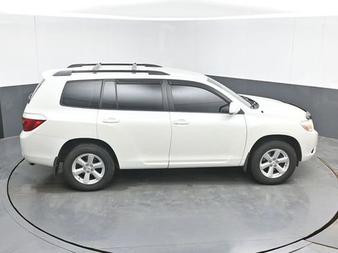 Used 2010 Toyota Highlander 2WD image 25