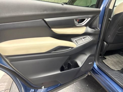 Used 2019 Subaru Ascent Limited AWD/4WD image 18