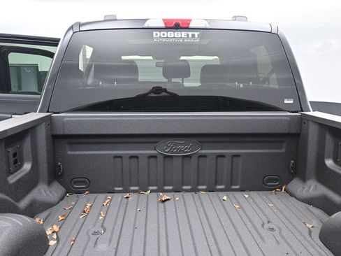 New 2026 Ford F250 Lariat w/ Black Appearance Package image 7