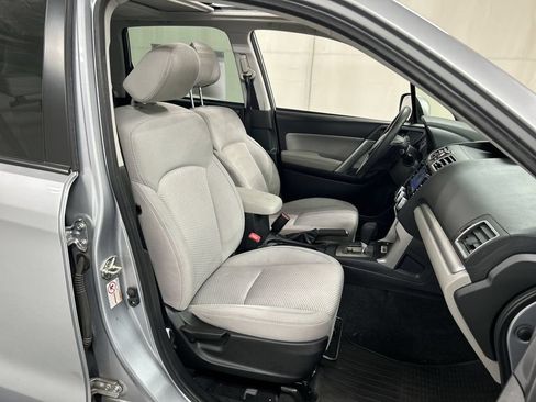 Used 2018 Subaru Forester 2.5i Premium AWD/4WD image 23