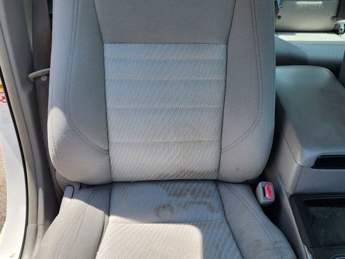 Used 2015 Toyota Camry LE FWD image 18