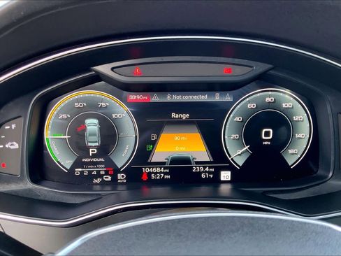 Used 2021 Audi A7 e Prestige w/ Prestige Package image 25