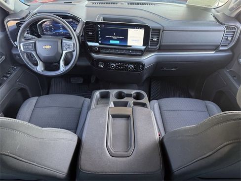 Used 2024 Chevrolet Silverado 1500 LT image 11