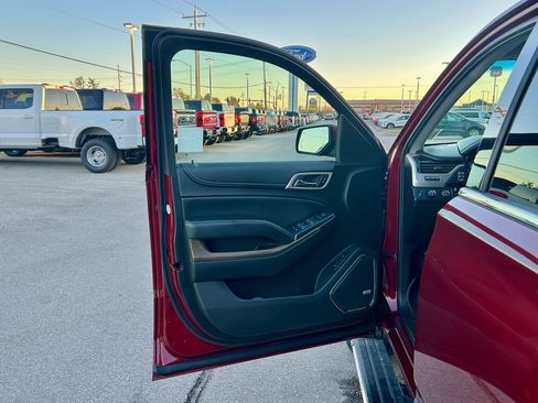 Used 2018 GMC Yukon Denali w/ Denali Ultimate Package image 10