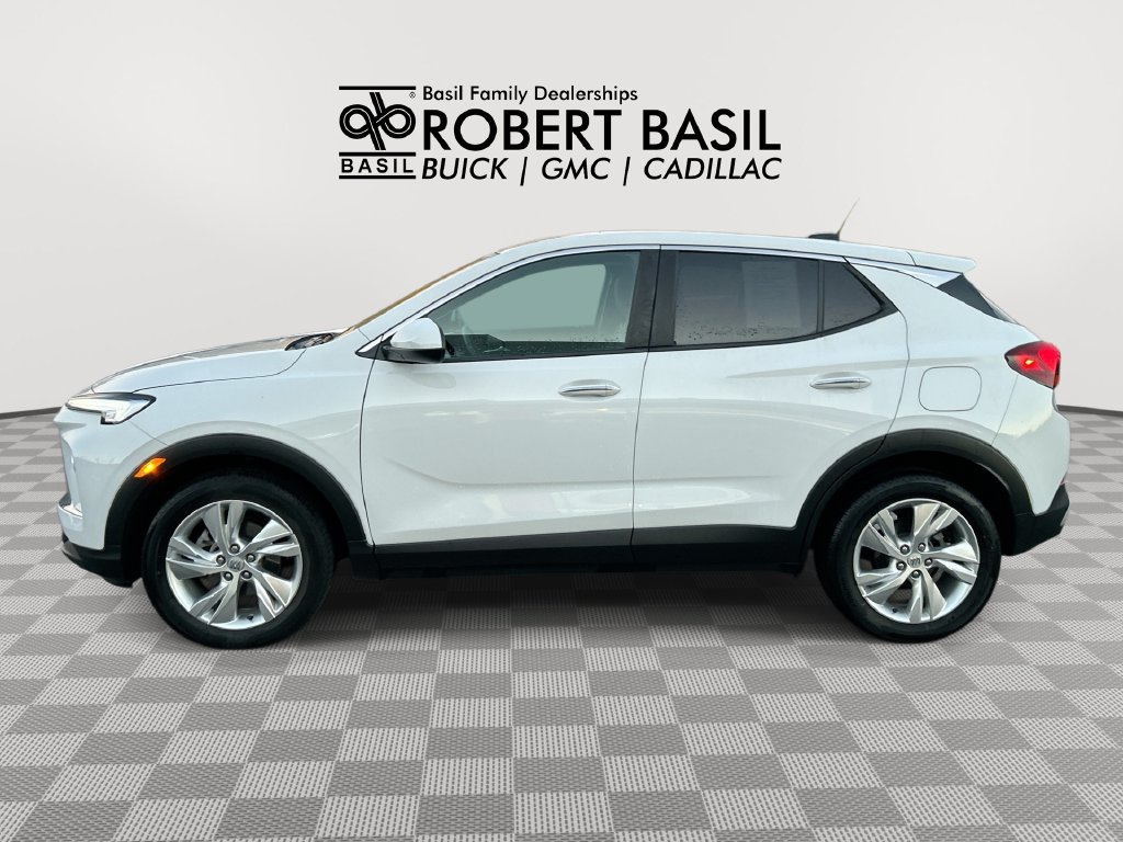Used 2024 Buick Encore GX Preferred w/ Comfort Package FWD image 5