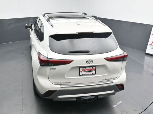 Used 2021 Toyota Highlander Platinum image 38