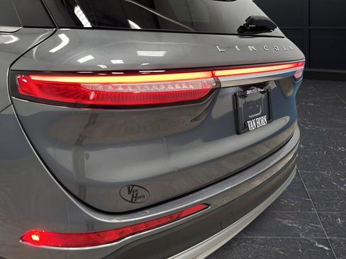Used 2025 Lincoln Corsair Reserve AWD/4WD image 39