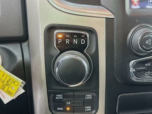 Used 2017 RAM 1500 Big Horn AWD/4WD image 17