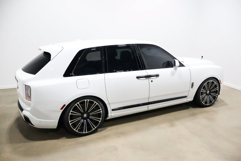 Used 2025 Rolls-Royce Cullinan Black Badge AWD/4WD image 90