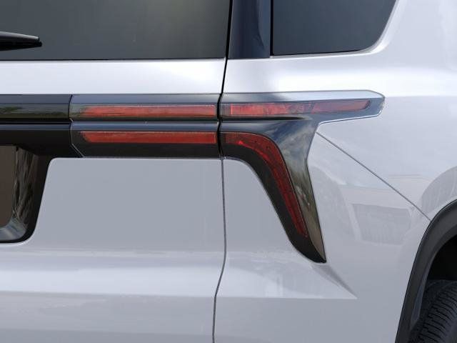 New 2026 Chevrolet Traverse LT w/ LPO, Floor Liner Package FWD image 11