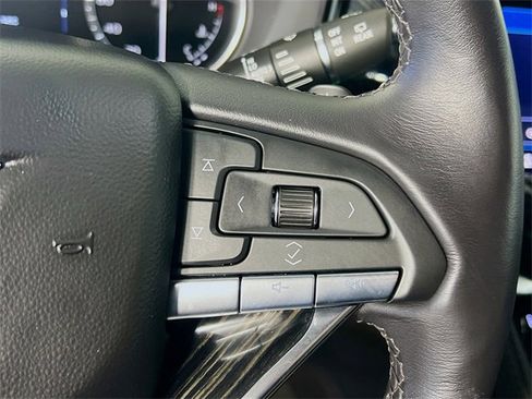 Used 2024 Cadillac XT6 Premium Luxury image 17