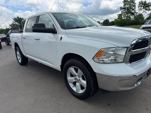 Used 2016 RAM 1500 Classic SLT w/ Luxury Group AWD/4WD image 12