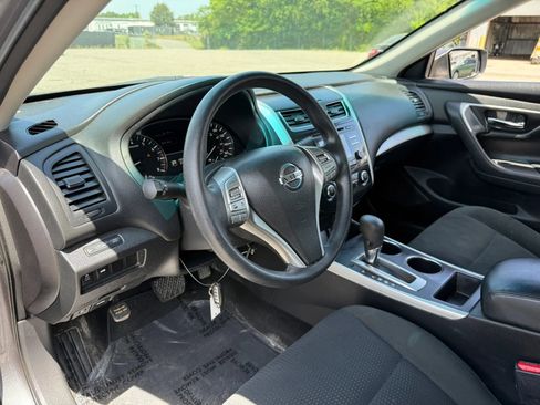 Used 2015 Nissan Altima 2.5 S w/ Special Edition Package image 17