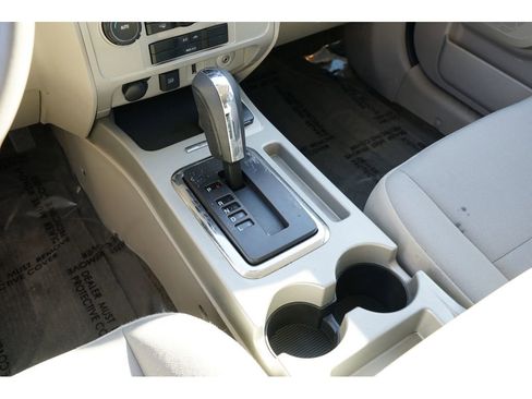 Used 2011 Ford Escape 2WD Hybrid image 24