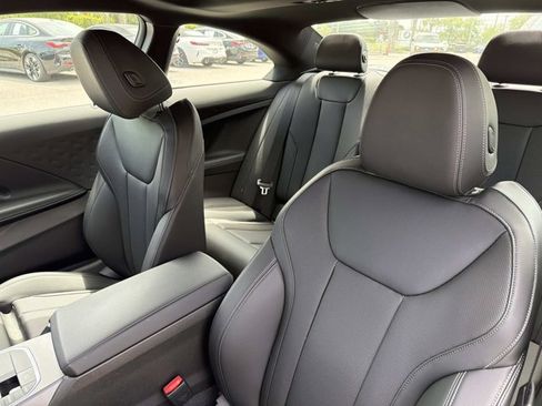 Used 2025 BMW 230i Coupe RWD image 11
