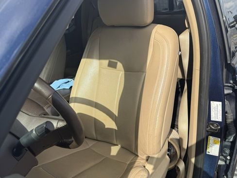 Used 2020 Ford F150 Lariat image 4