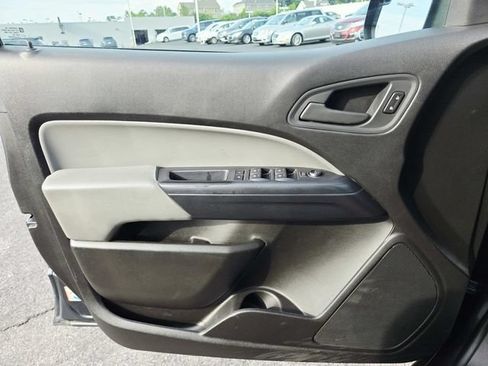 Used 2015 Chevrolet Colorado W/T w/ WT Convenience Package RWD image 28