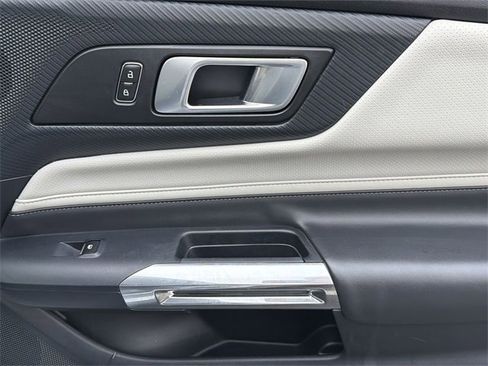 Used 2024 Ford Mustang Premium image 32