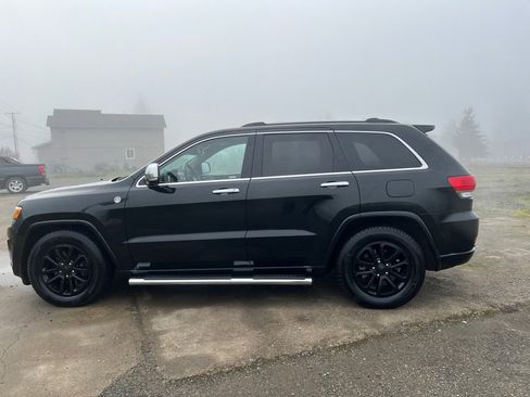 Used 2015 Jeep Grand Cherokee Overland w/ Advanced Technology Group image 4