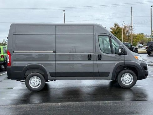 New 2025 RAM ProMaster 1500 w/ Convenience Group image 2