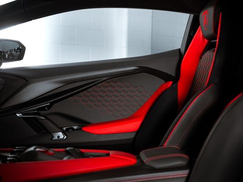 Used 2024 Lamborghini Revuelto AWD/4WD image 26