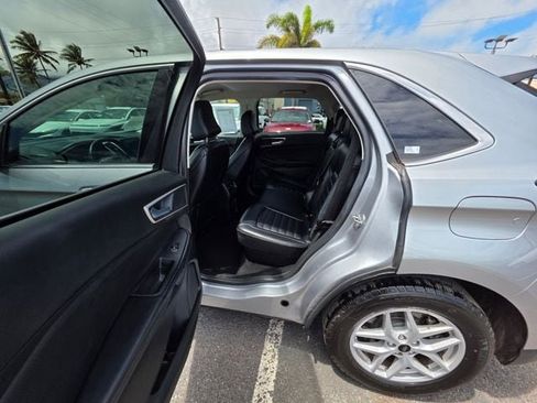 Used 2024 Ford Edge SEL image 10