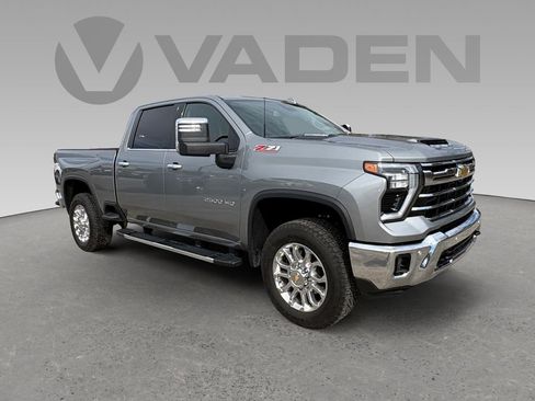 Used 2025 Chevrolet Silverado 2500 LTZ w/ LTZ Convenience Package image 1