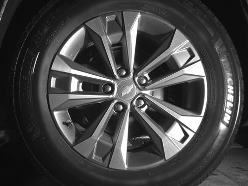 Used 2025 Chevrolet Equinox LT image 14