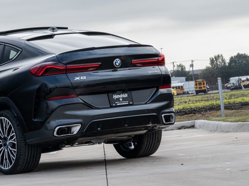 New 2026 BMW X6 xDrive40i w/ Premium Package image 6