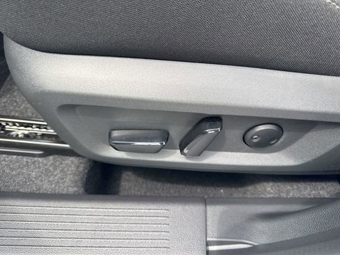 New 2026 Nissan Rogue SV FWD image 22
