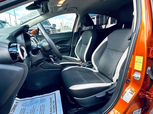 Used 2020 Nissan Versa SV image 10