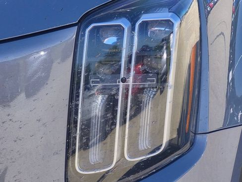 Used 2025 Kia Telluride S AWD/4WD image 9