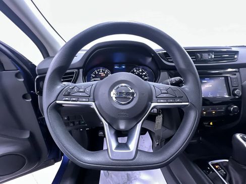 Used 2022 Nissan Rogue Sport S image 15