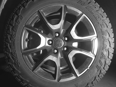 Used 2025 Jeep Compass Trailhawk AWD/4WD image 12
