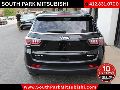 Used 2024 Jeep Compass Latitude w/ Convenience Group AWD/4WD image 9