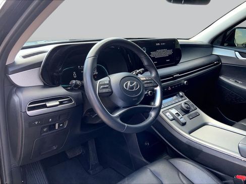 Used 2023 Hyundai Palisade SEL FWD image 17