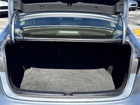 Used 2020 Toyota Corolla LE image 17